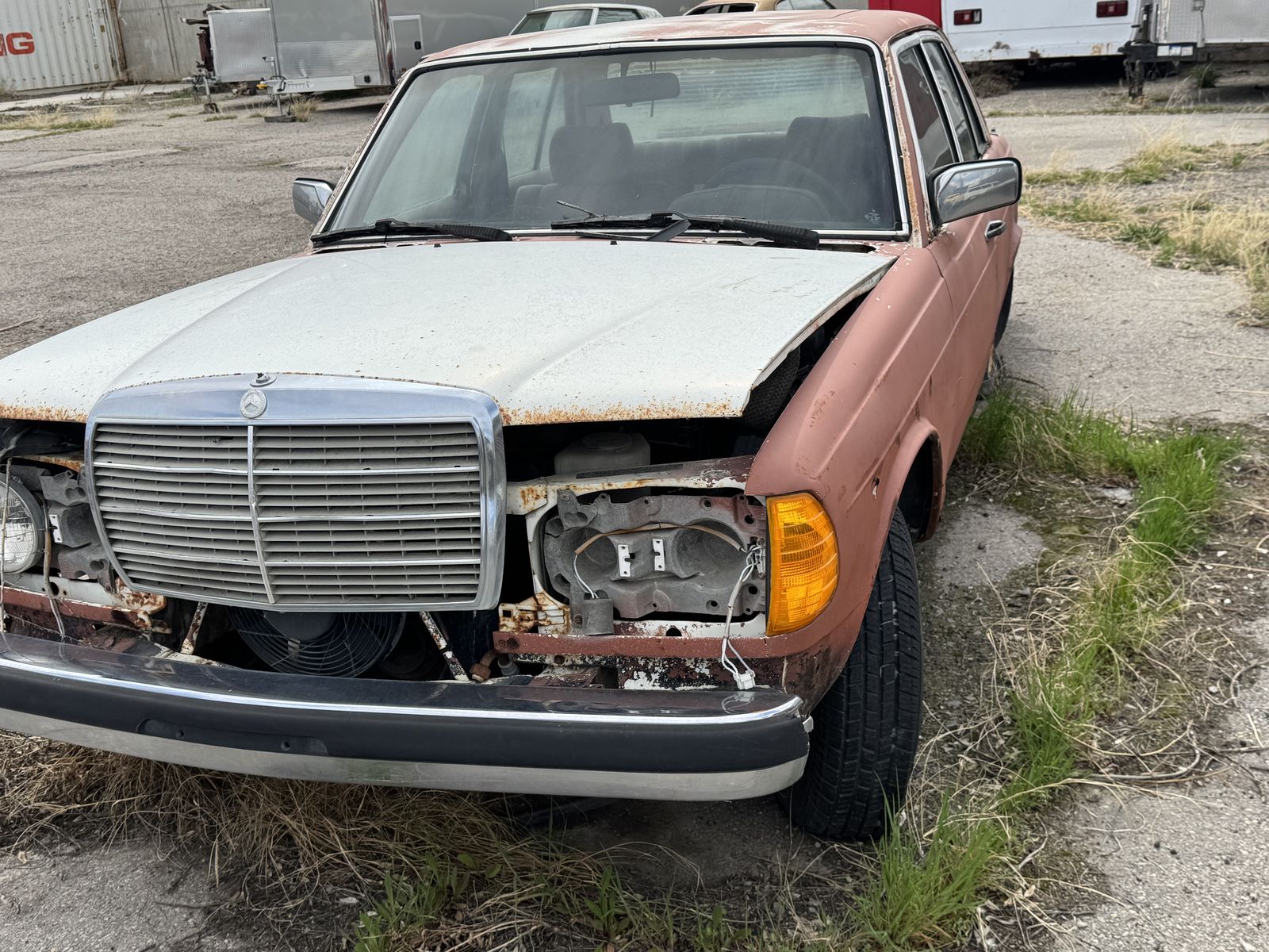 Mercedes
