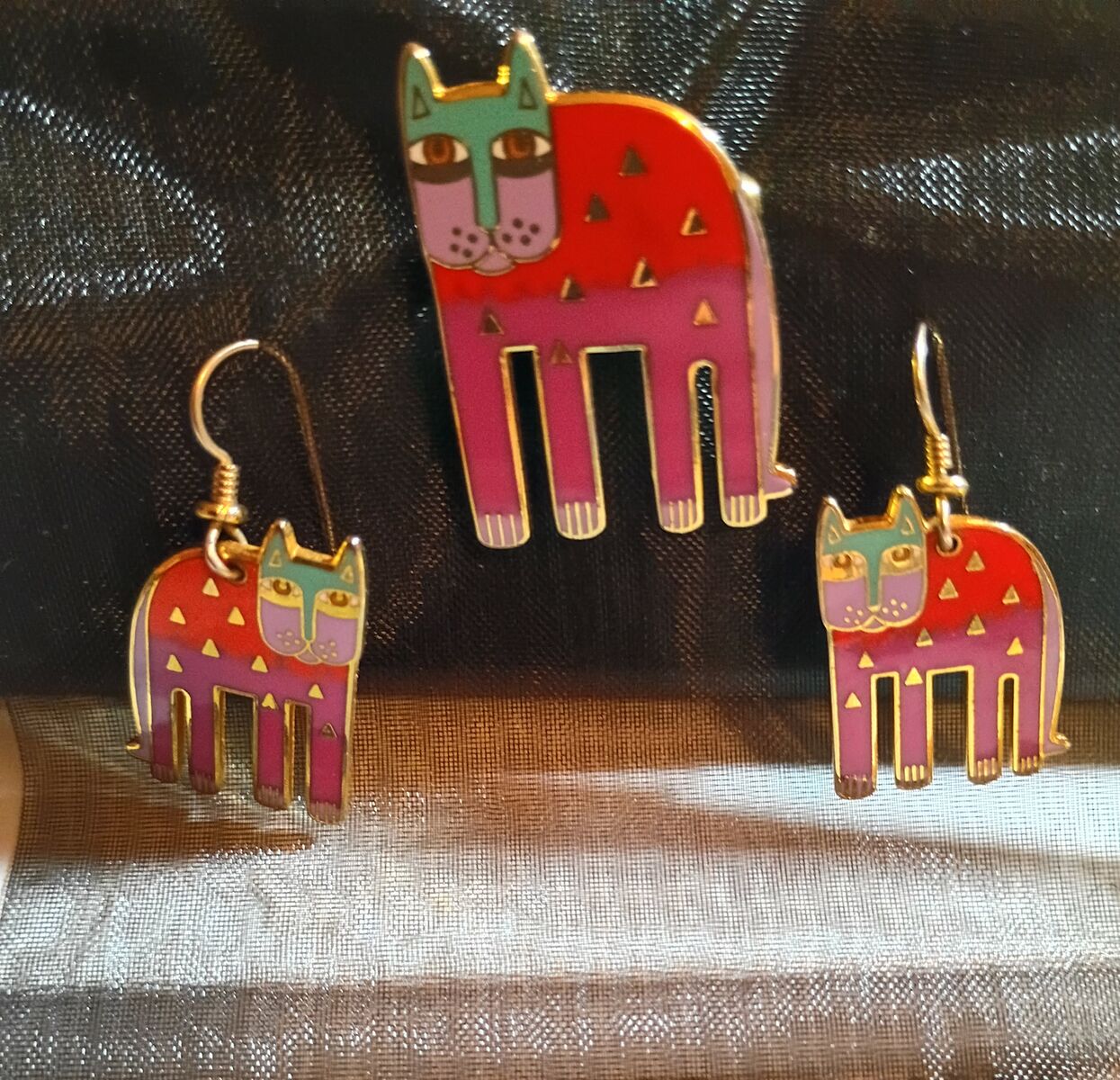 LAUREL BURCH Vintage “Alexander’s Animal” signed Brooch and Dangle Earring set