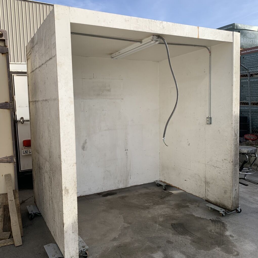 Shed / Cubby / Paint Booth