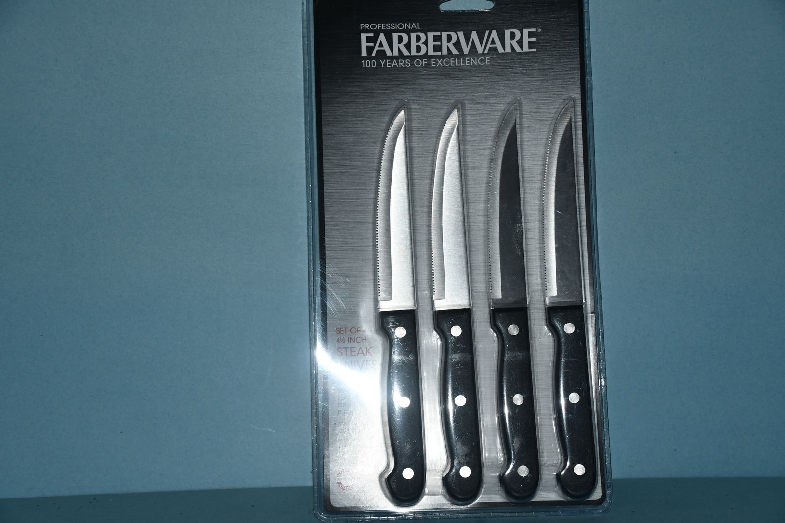 NIP FARBERWARE STEAK KNIVES ~ SET OF 4 ~ 4.5" ~ STAINLESS STEEL ~ ALL FOR $5