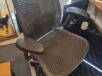 Comfy Adjustable Office Chair