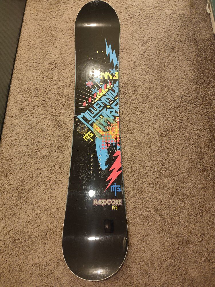 Millennium M3 Hardcore 155 Snowboard freshly waxed