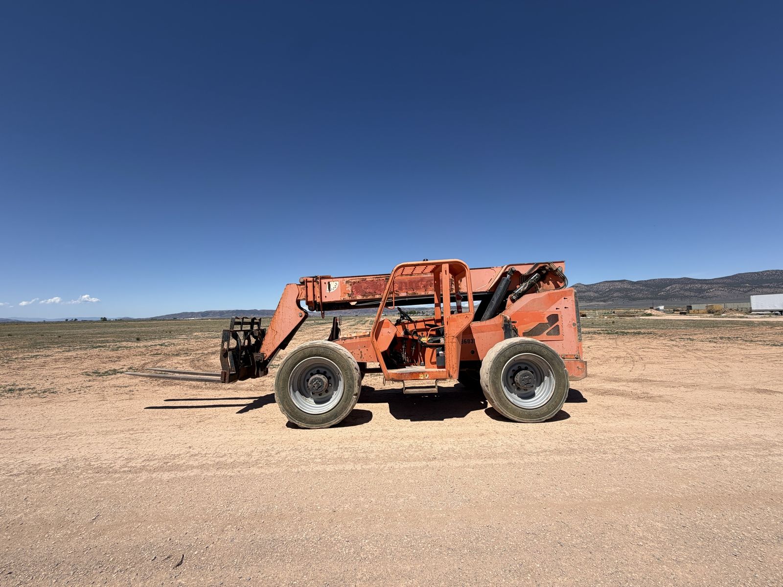 842 SkyTrak Telehandler Forklift