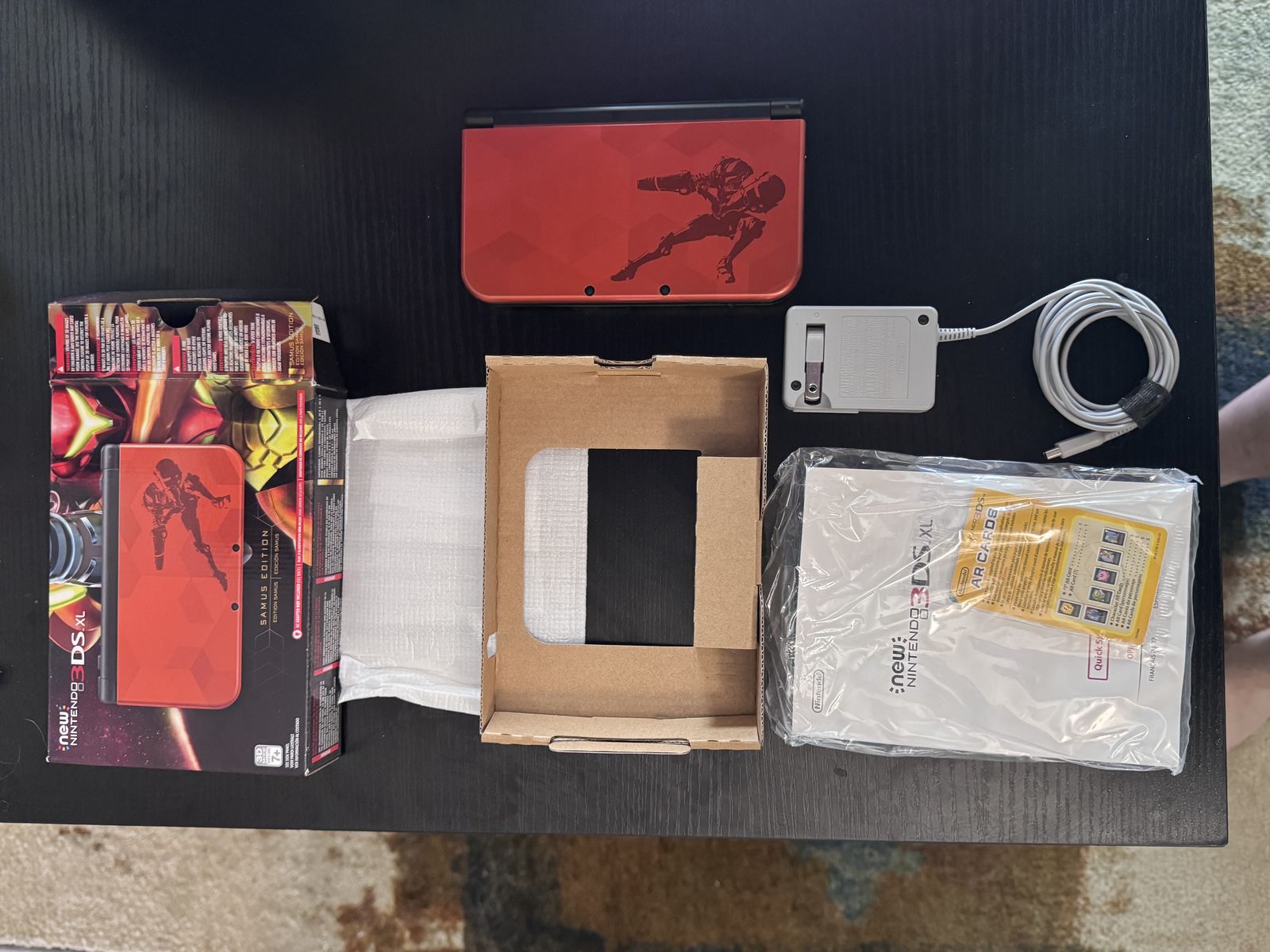 Samus Metroid 3DS XL LIMITED/SPECIAL EDITION (CIB) - tested - comes with charger