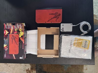 Samus Metroid 3DS XL LIMITED/SPECIAL EDITION (CIB) - tested - comes with charger