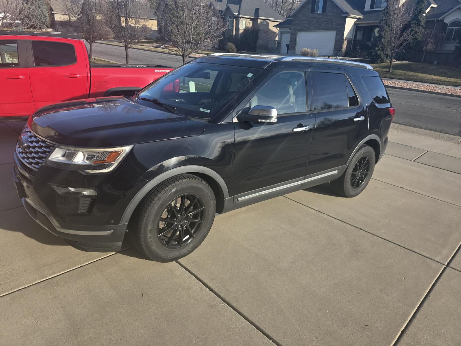 2018 FORD EXPLORER Platinum