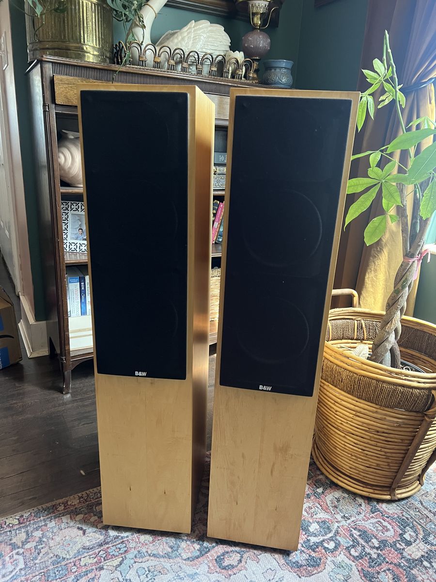 Bowers & Wilkins CM4 Speakers