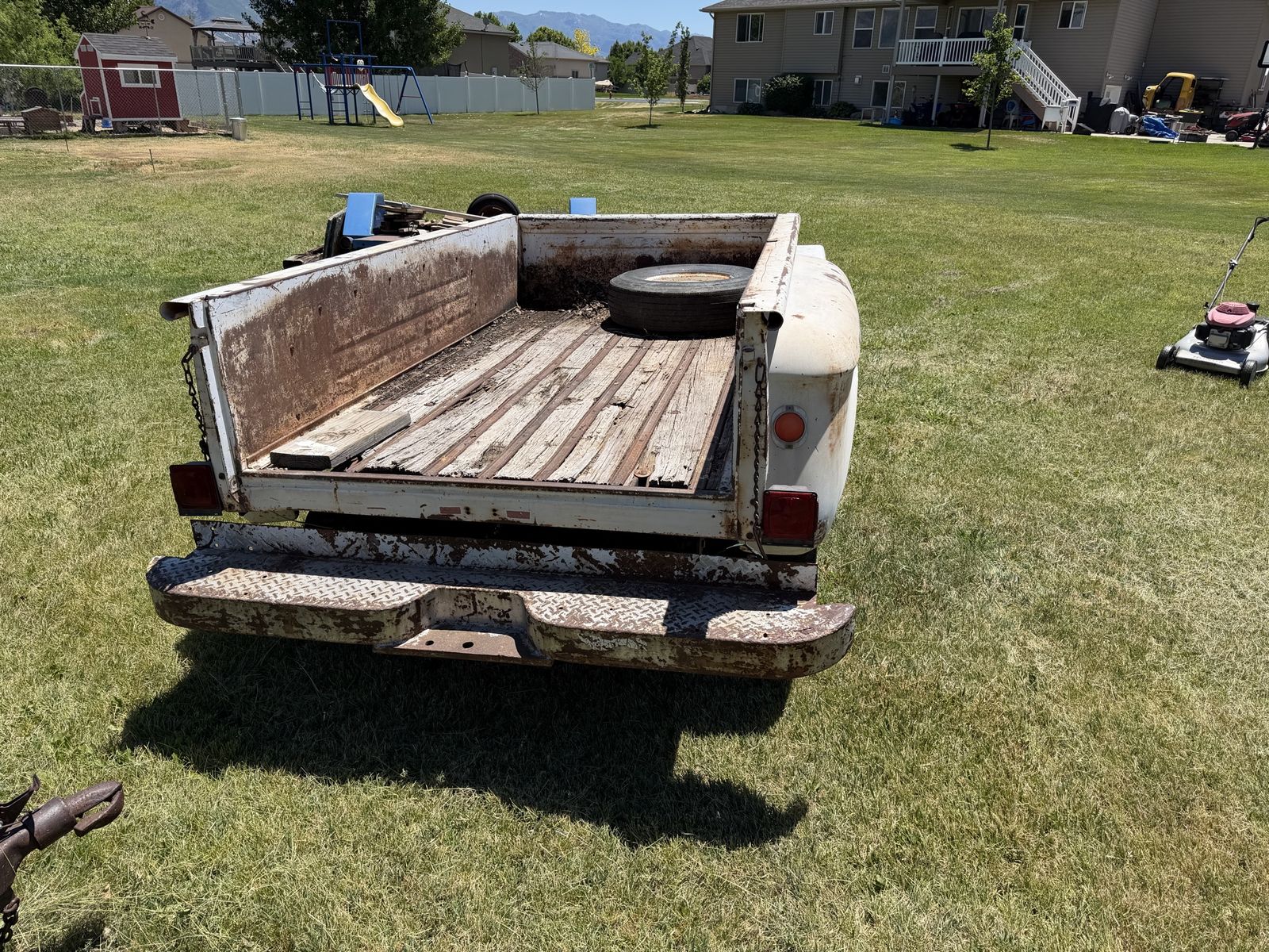 Old stepside trailer Chevrolet or GMC