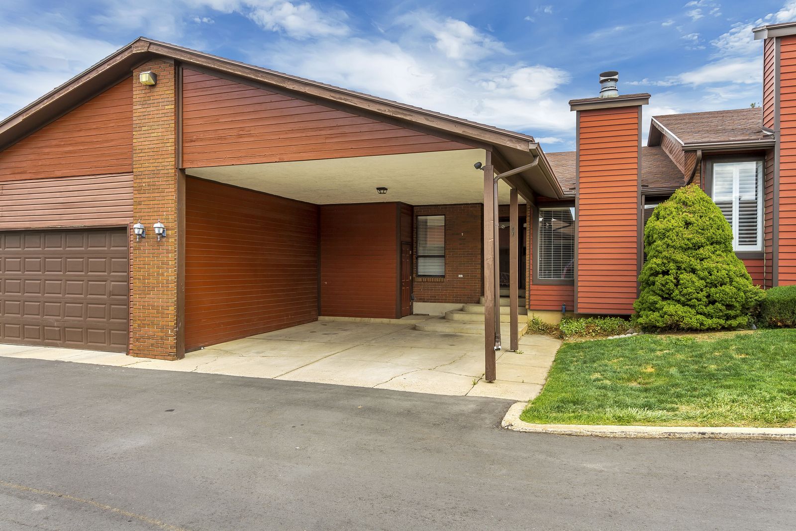 Beautiful Ogden Townhome For Rent!