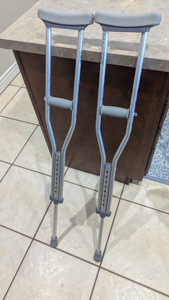 Crutches (child sized)