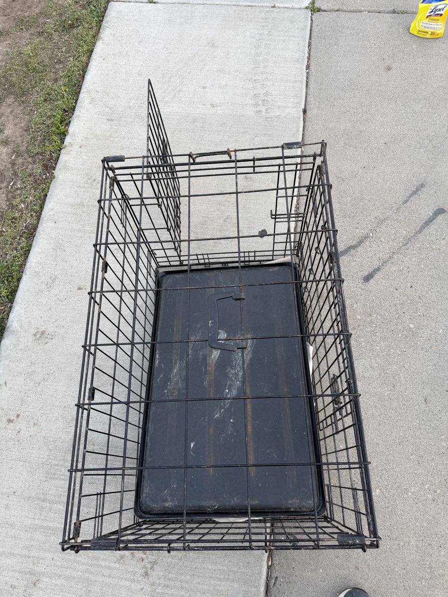 Pet Crate (small/ Medium)