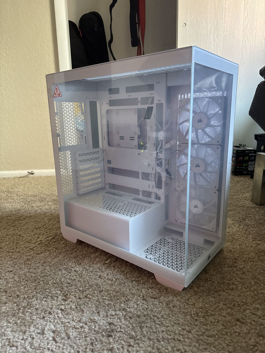 CORSAIR 3500X ARGB Mid-Tower ATX PC Case