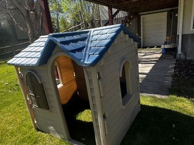 Kids outdoor Play House