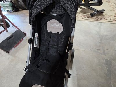 Graco breaze Umbrella Stroller Black Silver UV 50 Canopy