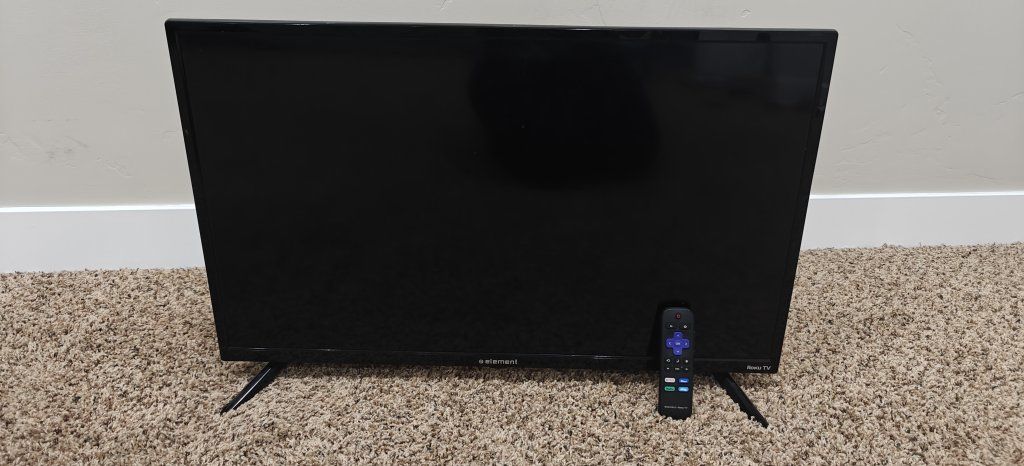 32" Element Roku tv