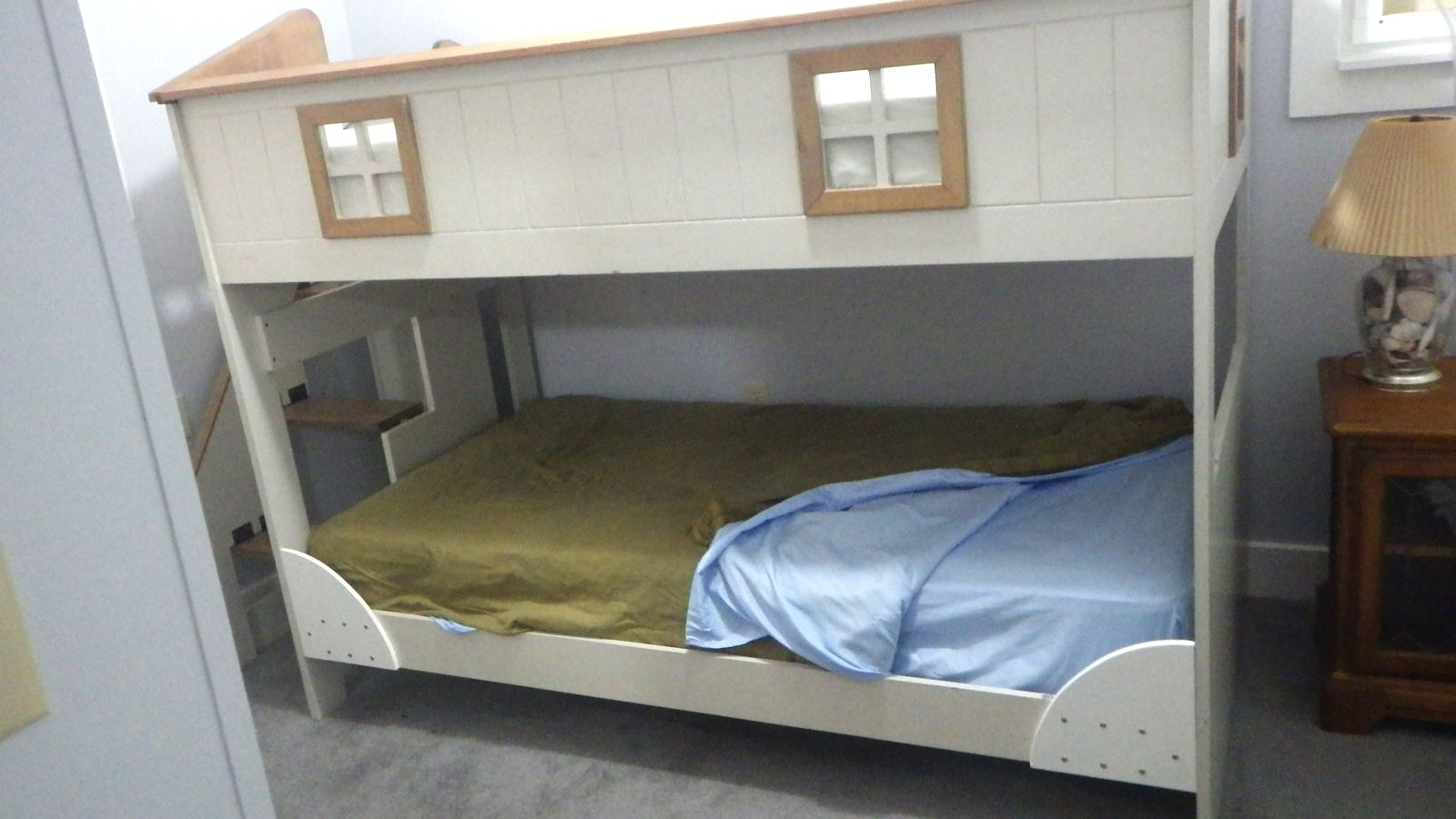 BUNK BED WITH STAIRS