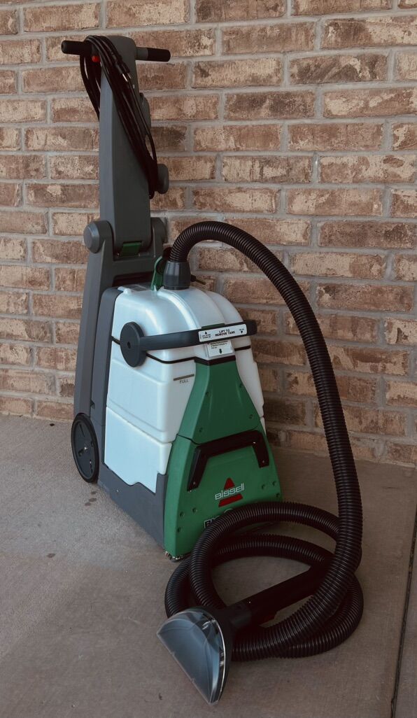 PRO GRADE CARPET CLEANER RENTAL $28