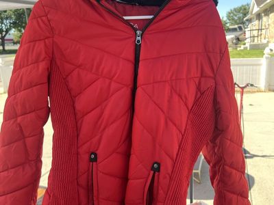 Puffer Jacket with Faux Fur Trim Hood - Women's