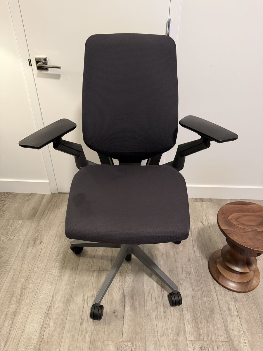 Steelcase Gesture Office Chair - Grey Fabric with Gray Frame - Ergonomic & Adjustable