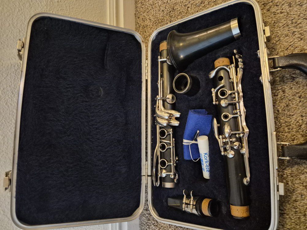 Artley Clarinet with Warranty