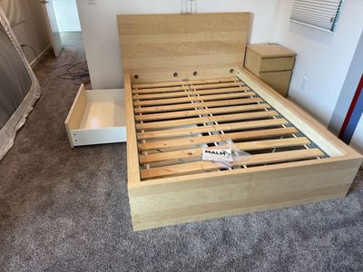 IKEA Malm bed (full) and 2 storage drawers