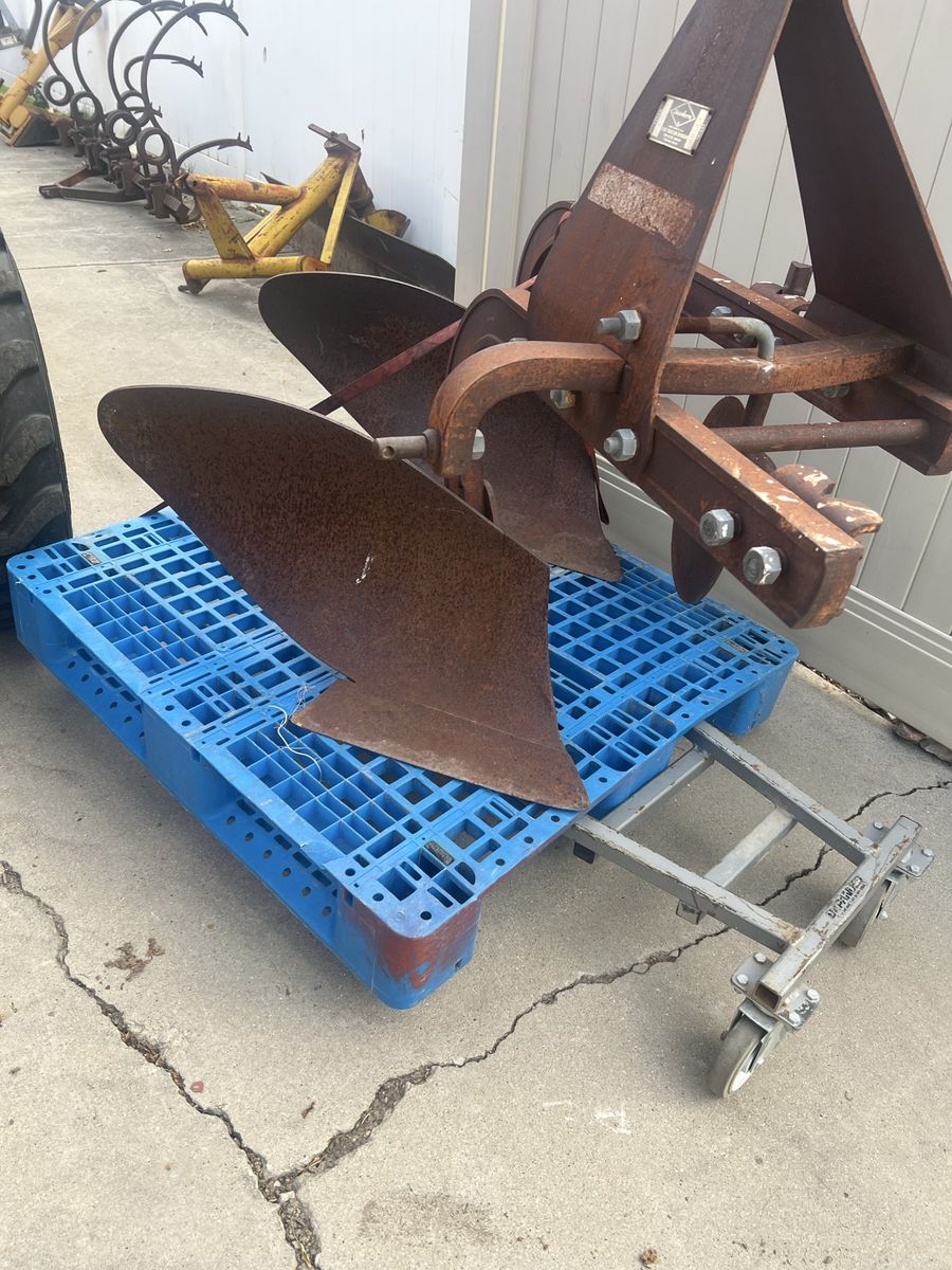 Heavy duty older plow 