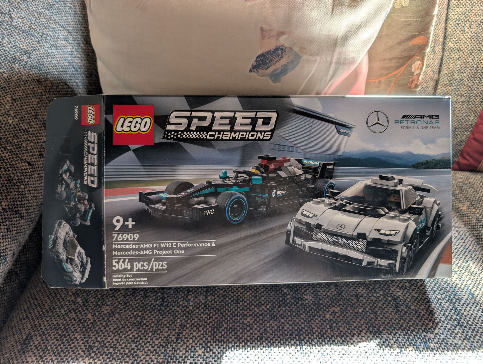 LEGO Speed Champions Mercedes-AMG F1 W12 E Performance & Mercedes-AMG Project One 76909 - USED