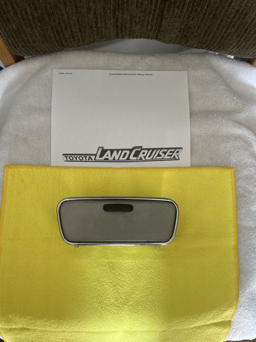 Toyota Land Cruiser Ashtray Assembly(nice)