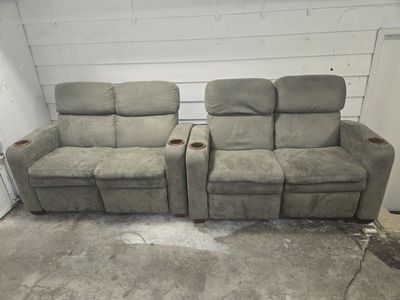 Theater Chairs fast sale