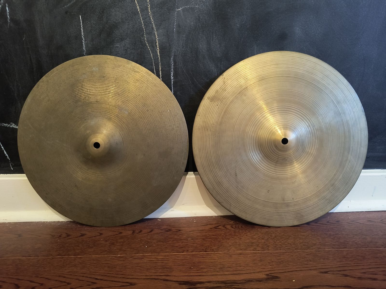 Vintage 1960s A Avedis Zildjian 14" New Beat Hi-hat Cymbals 885g 1180g