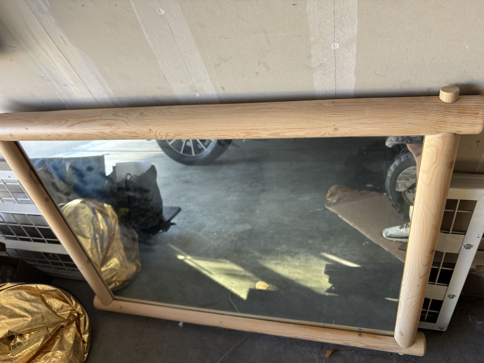 Log Frame Mirror