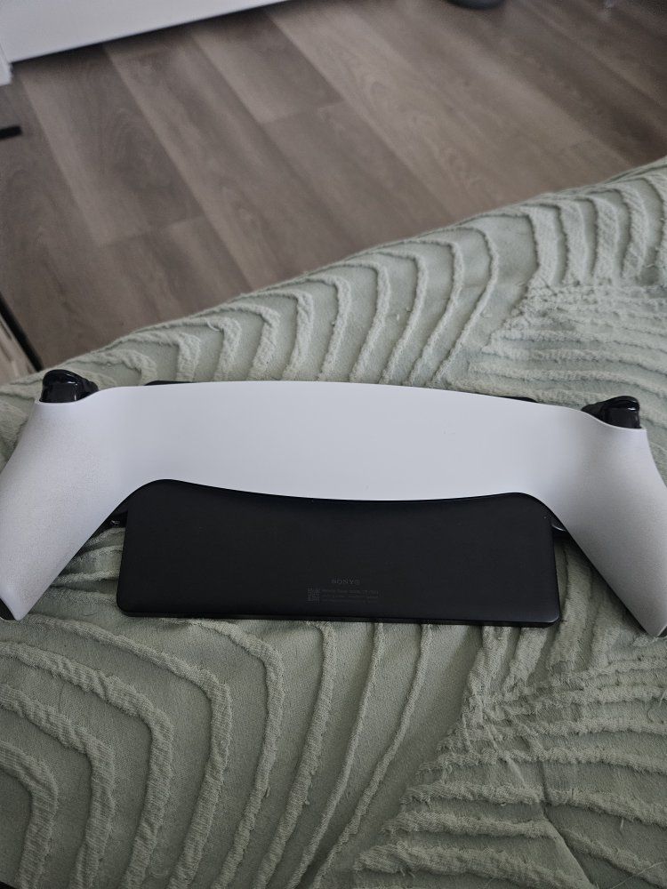 Main image 2