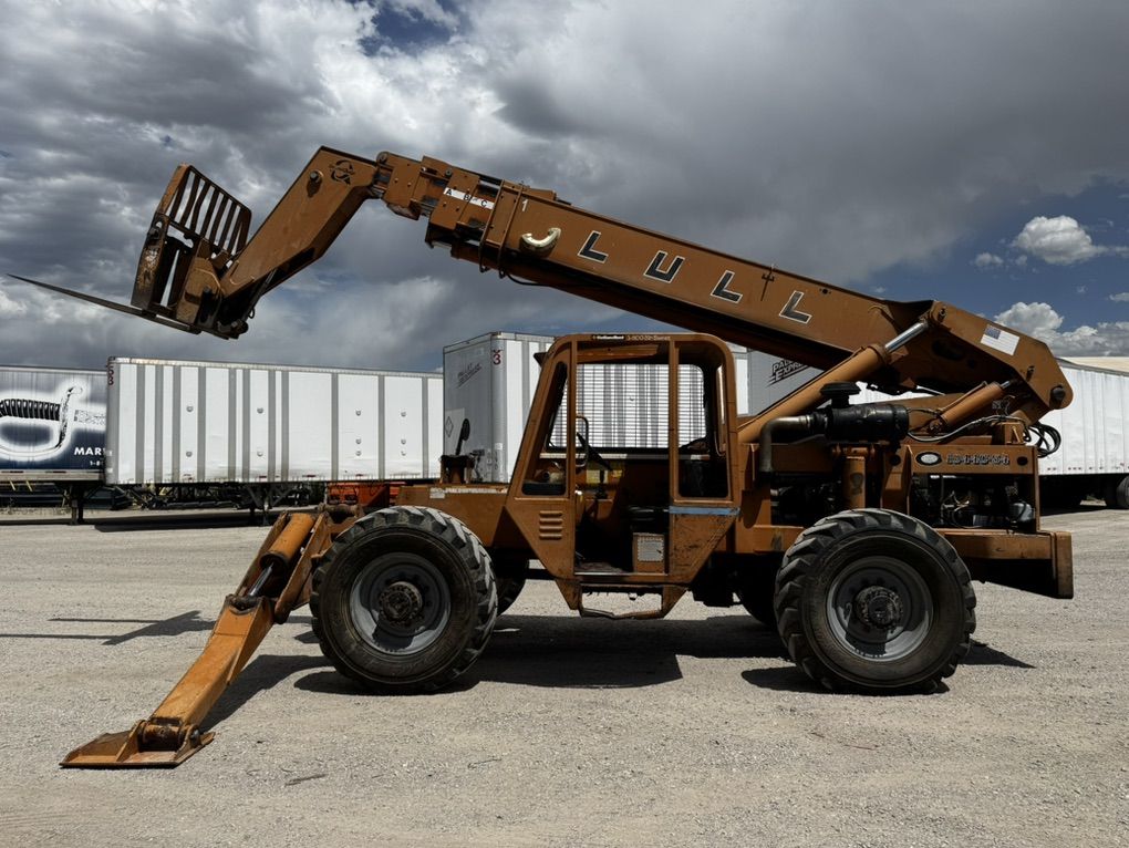 Lull 10K Forklift Telehandler