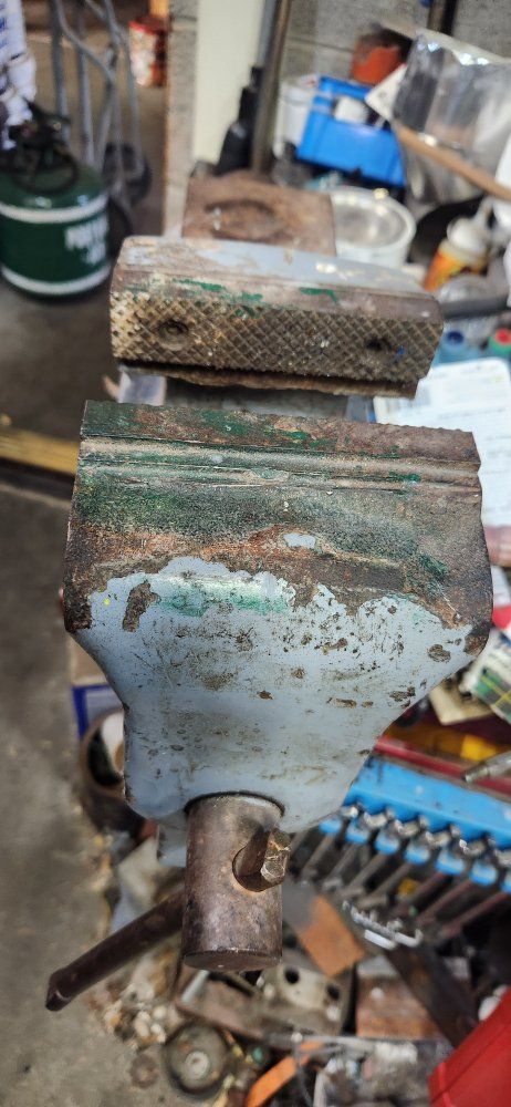 Main image 3