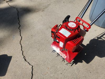 Mantis garden tiller