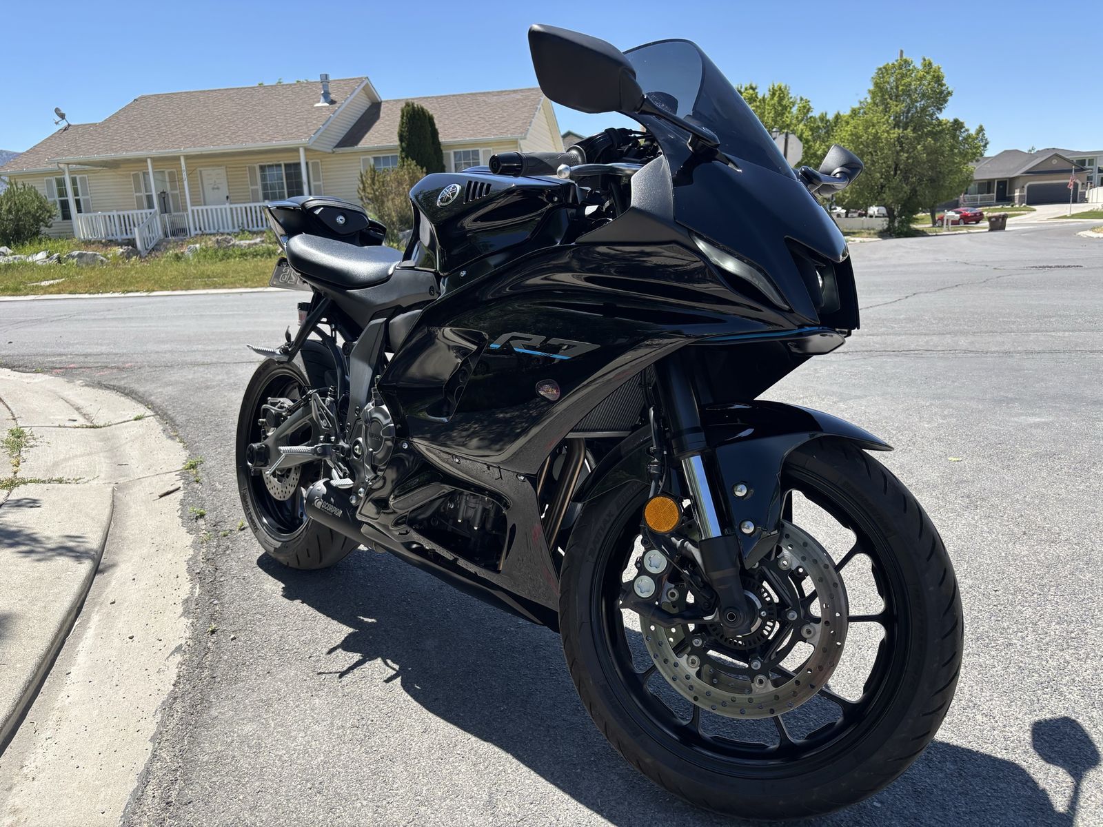 2022 Yamaha R7 only 1500 miles