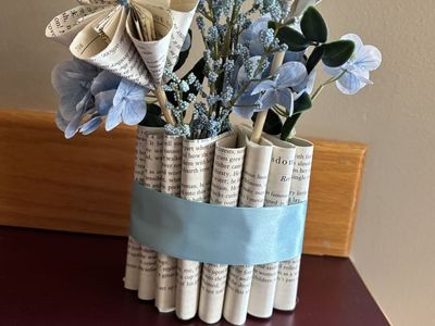 Wedding centerpiece - Flower book insert