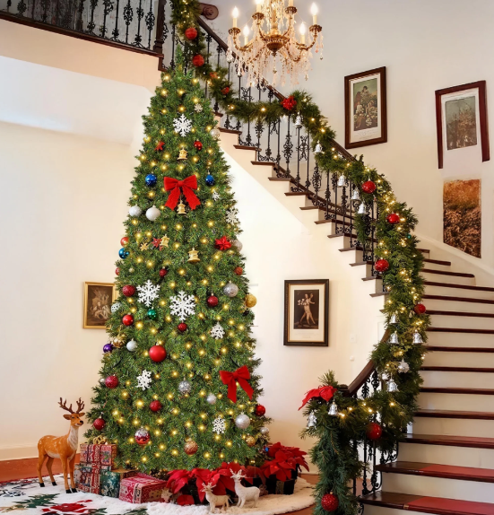 New in box 7.5ft Pre-lit Christmas Tree with light