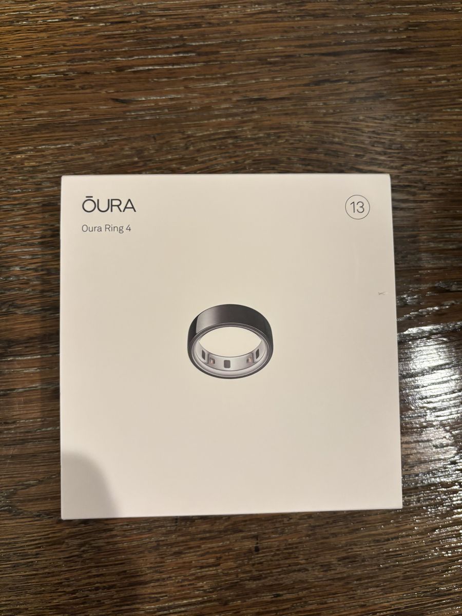 Oura Ring 4 (Black)