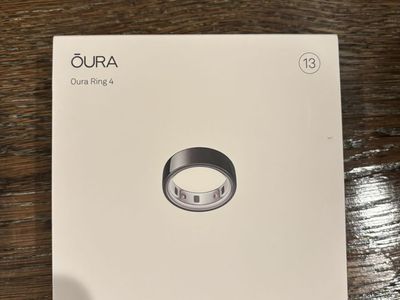 Oura Ring 4 (Black)