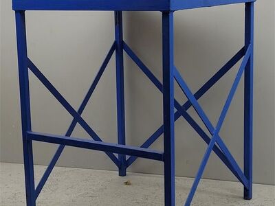 Metal And Wood Table 31-1/2 H