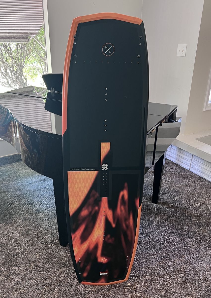 Hyperlite Baseline Wakeboard - 2024 Series - Excellent Condition with Fins
