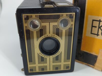 Antique Camera - KODAK BROWNIE JUNIOR SIX-20 1930s Art Deco