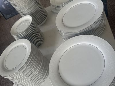 China Plates/bowls/saucers & More