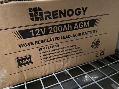 Renogy 12V 200Ah AGM Deep Cycle Battery