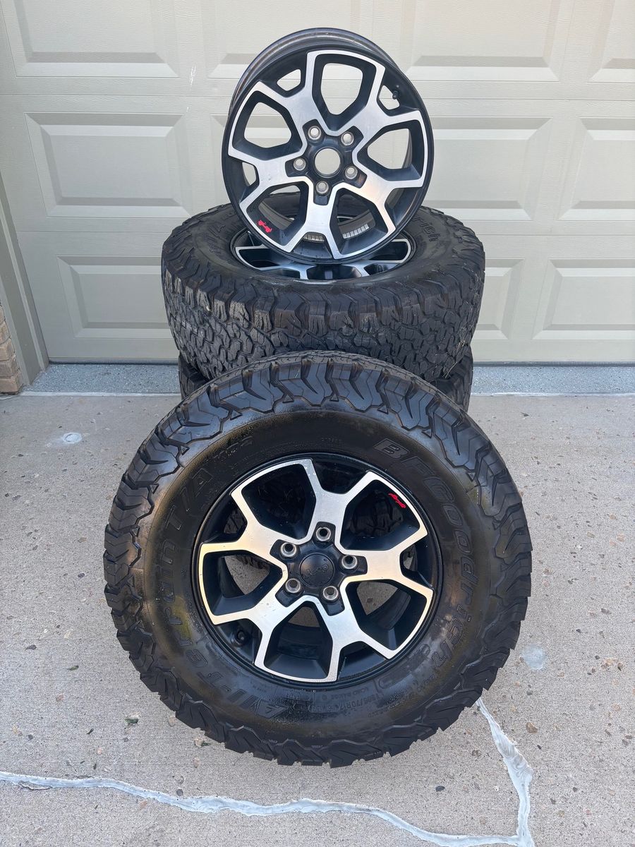 285/70R17 BF Goodrich A/T Tires T/A KO3
