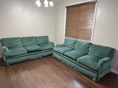 Green Plush 3-Seat Sofa Set