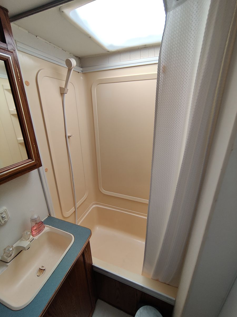 Main image 12