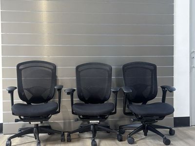 Teknion Nuova Contessa Task Chair- 250 available