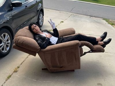 La-Z-Boy Maverick oversized recliner chair